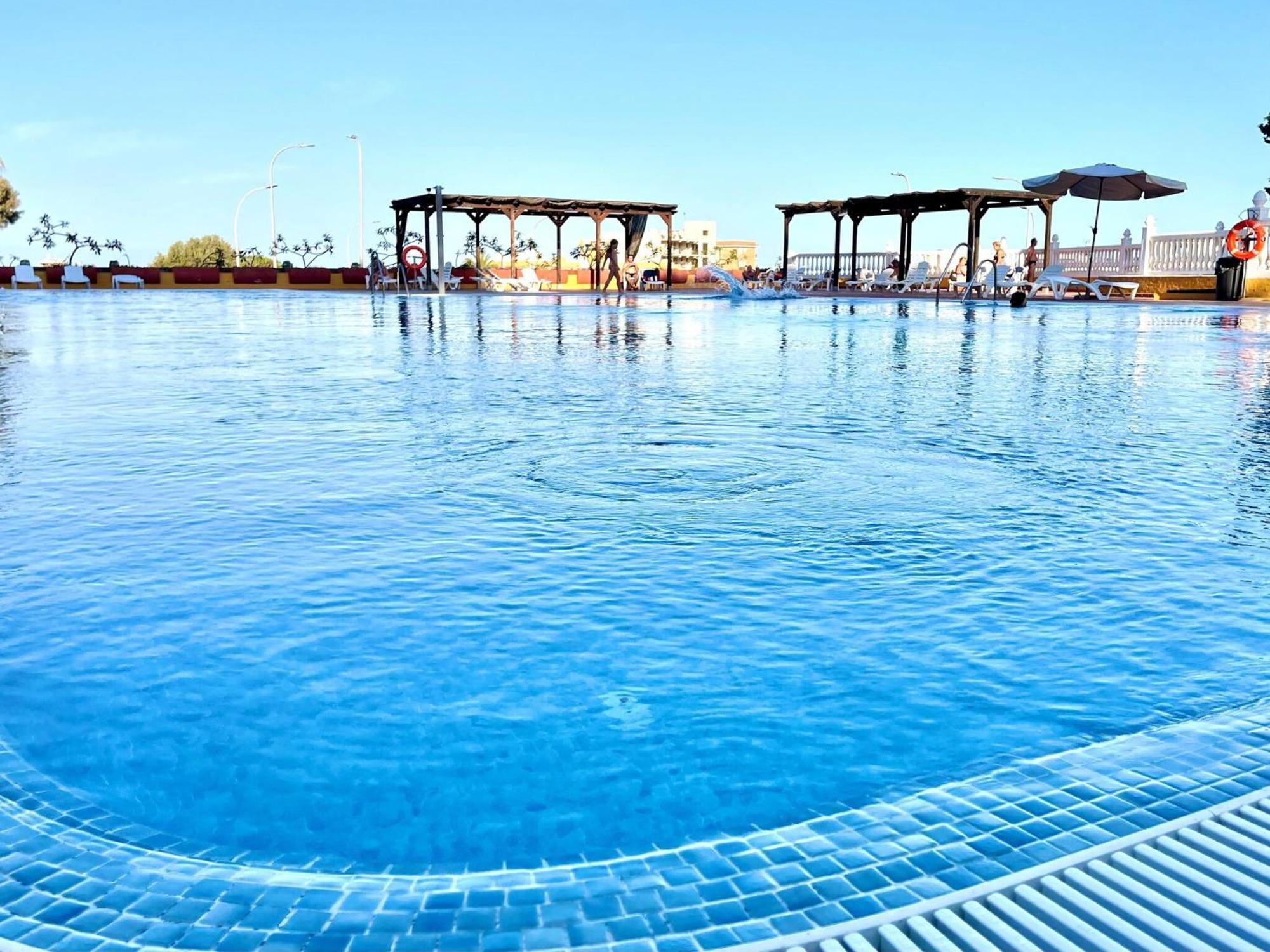 With Communal Pool Apartament *